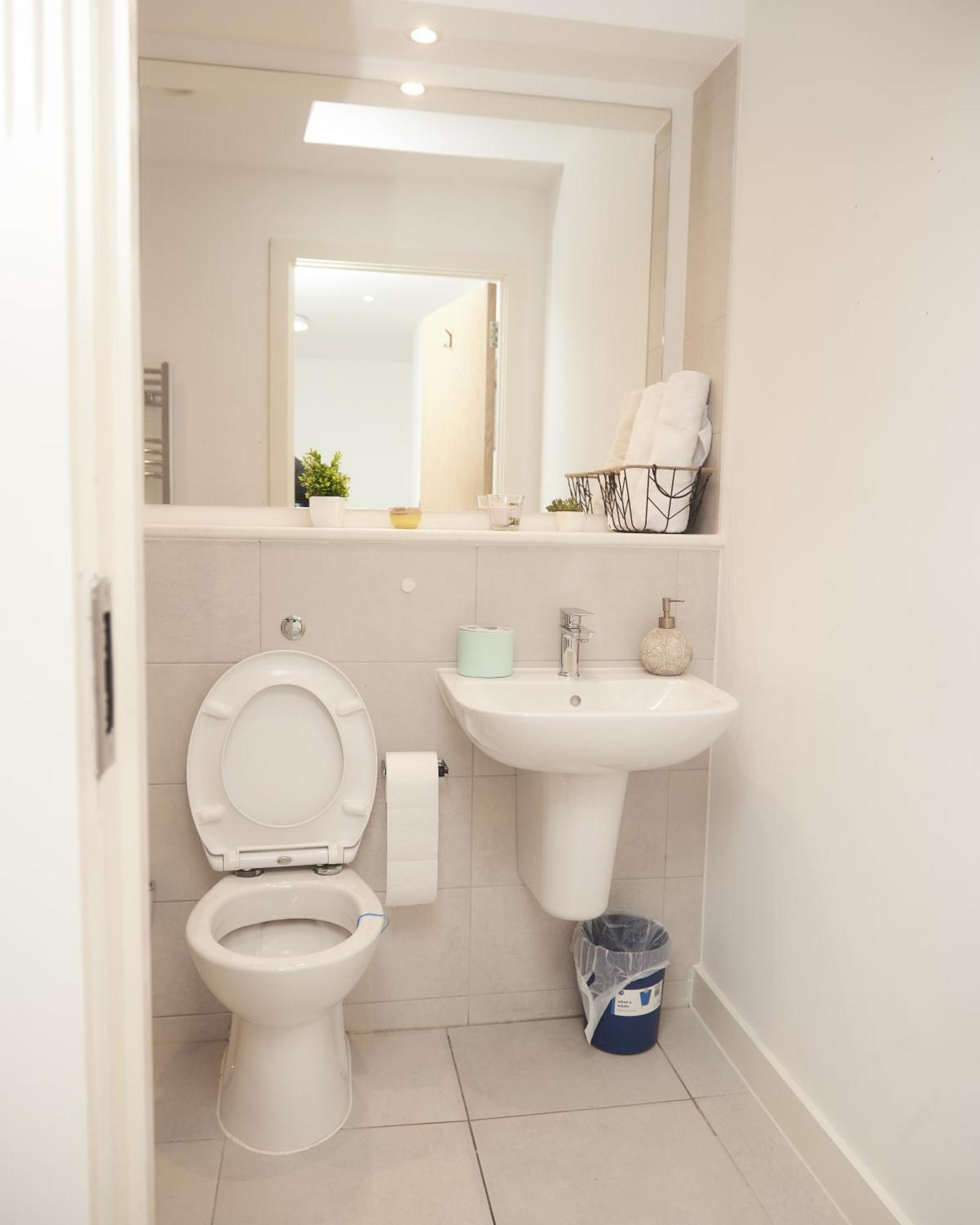 Obi'S House&Suites - Luxury 2Bed Duplex Apartment With Balcony Manchester Dış mekan fotoğraf